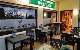 Hotel Pension Waldhof  2*